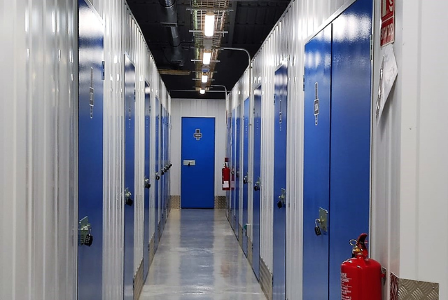 Interior de las instalaciones de Trasteros Open Box